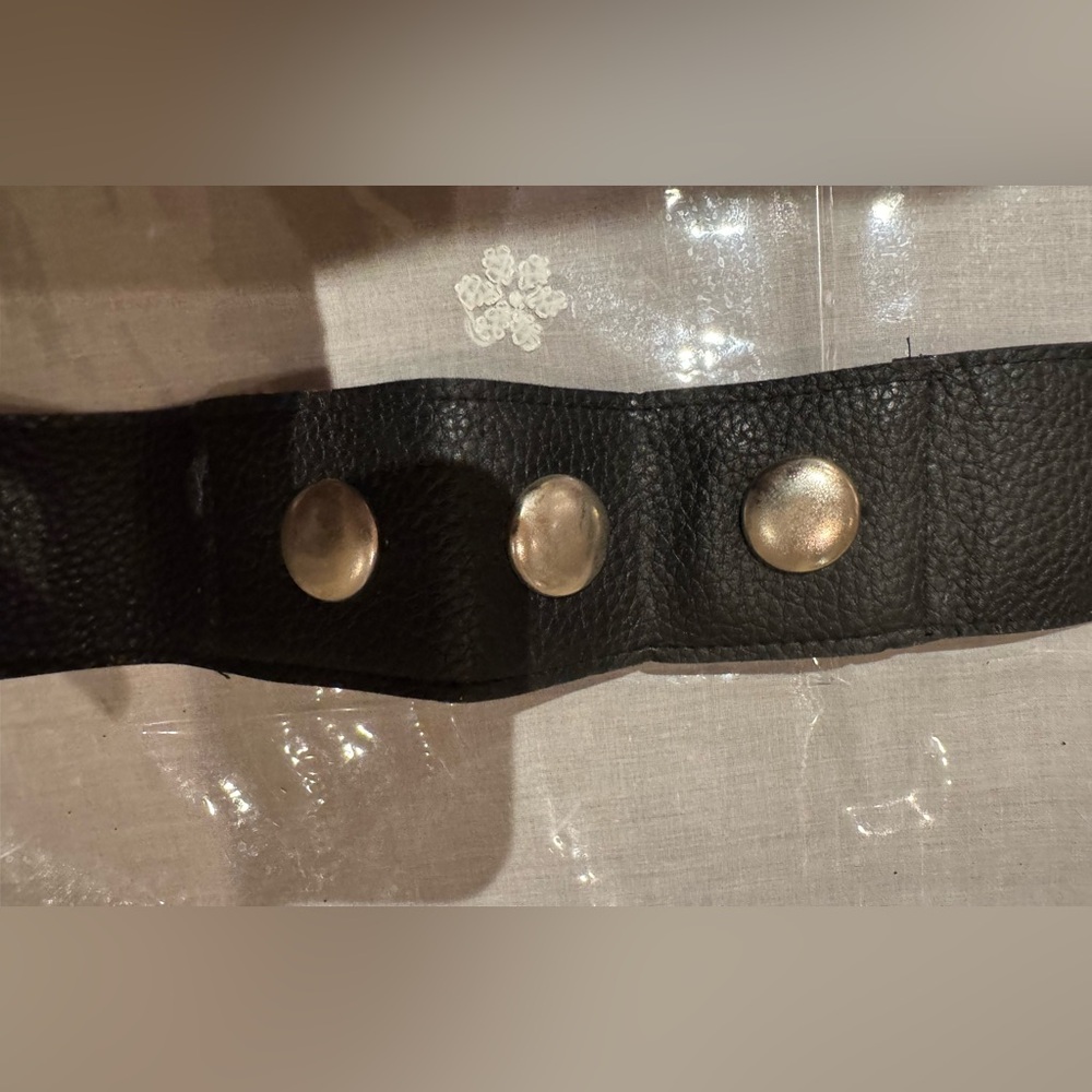 ❤️ Elegant Black Women's Belt with Snap buttons